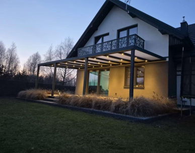 591366076_877891281435702_2943117887873853074_n